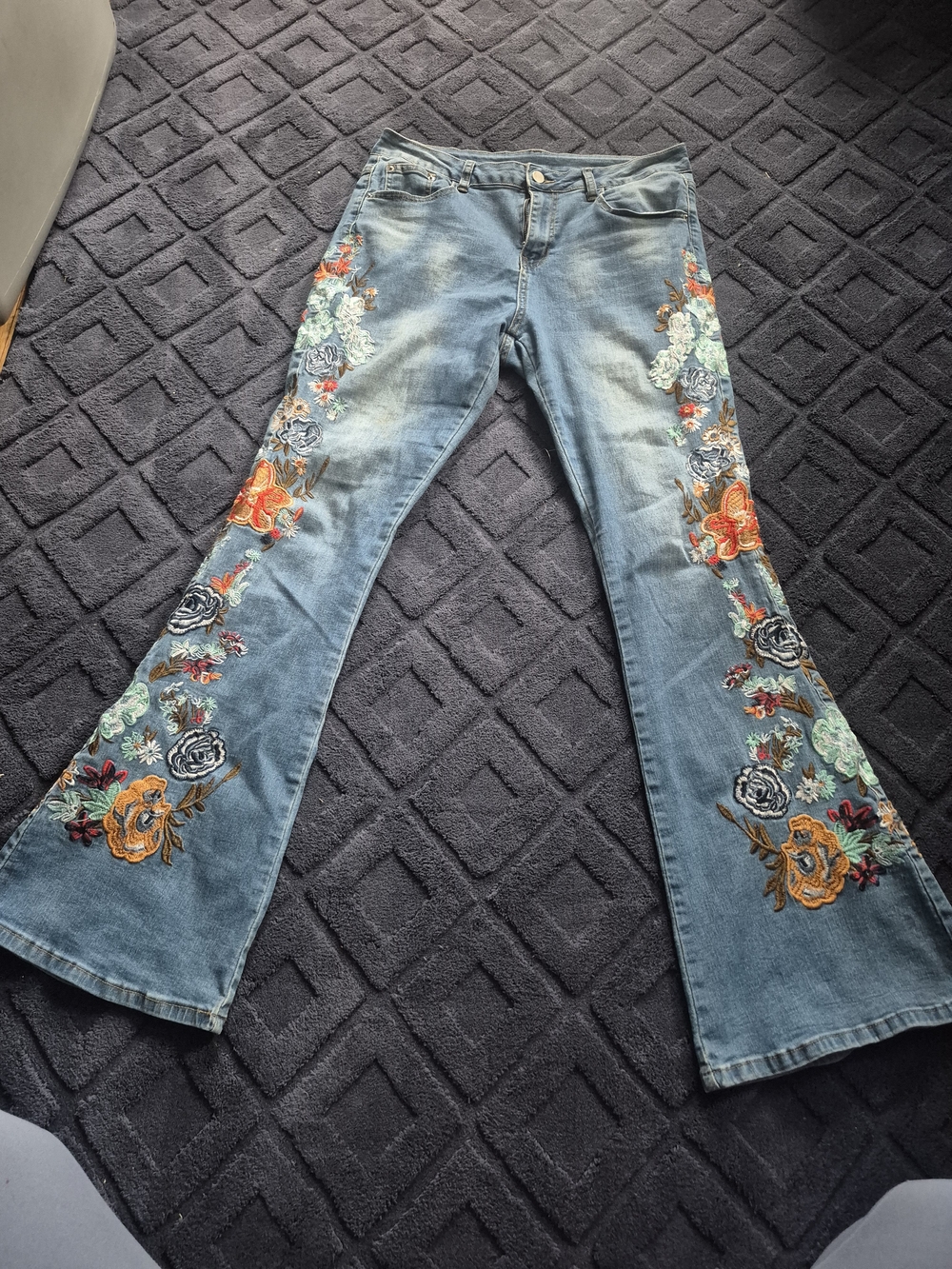 Embroidered Light Blue Flare Jeans with Floral Appliqué